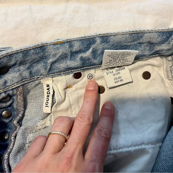 GRLFND DENIM JOURDAN SHORTS SIZE 23 NWT - Picture 3 of 4